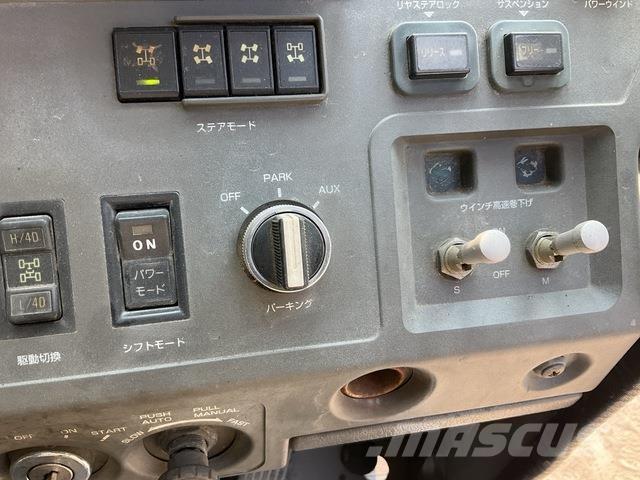 Tadano TR600N رافعات الطرق الوعرة