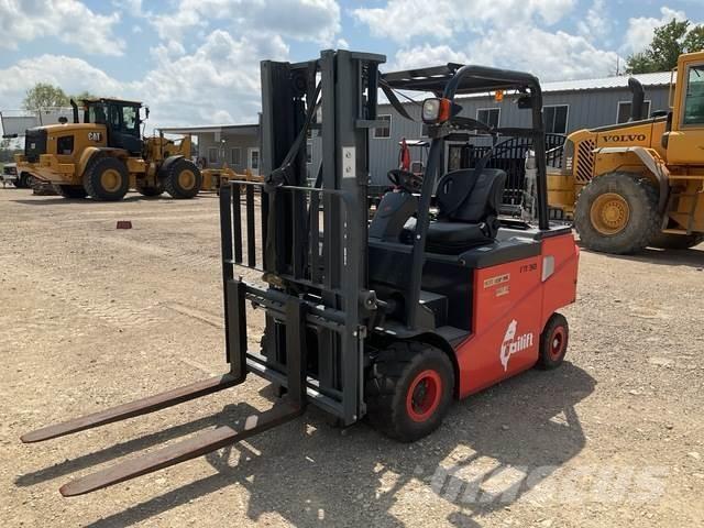 Tailift ZFB 30 شاحنات ذات رافعات شوكية تعمل بالكهرباء