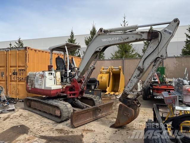 Takeuchi TB145 حفارات زحافة
