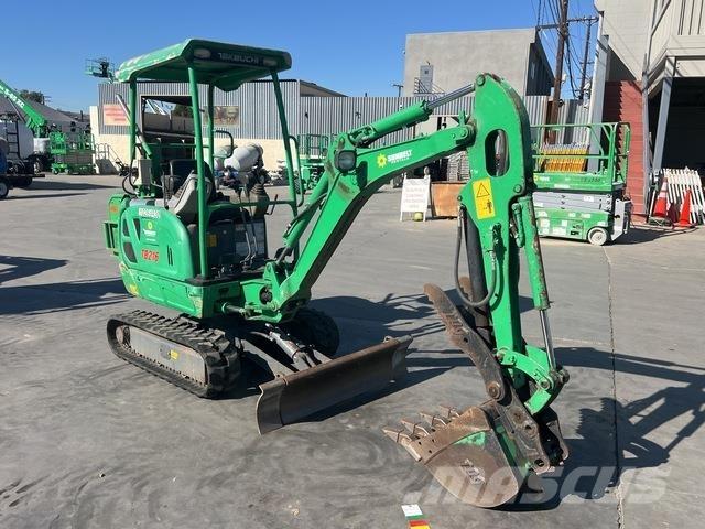 Takeuchi TB216 حفارات زحافة
