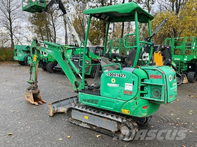 Takeuchi TB216 حفارات زحافة