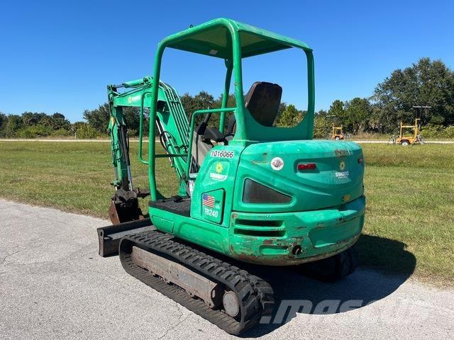 Takeuchi TB240 حفارات زحافة