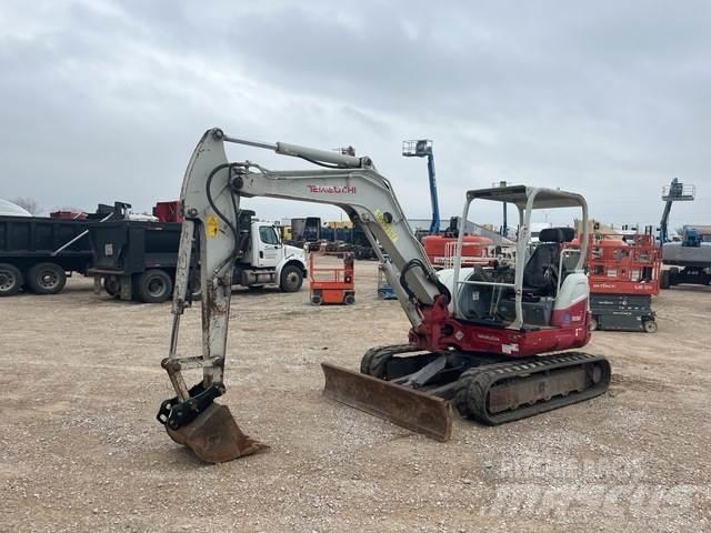 Takeuchi TB260 حفارات زحافة