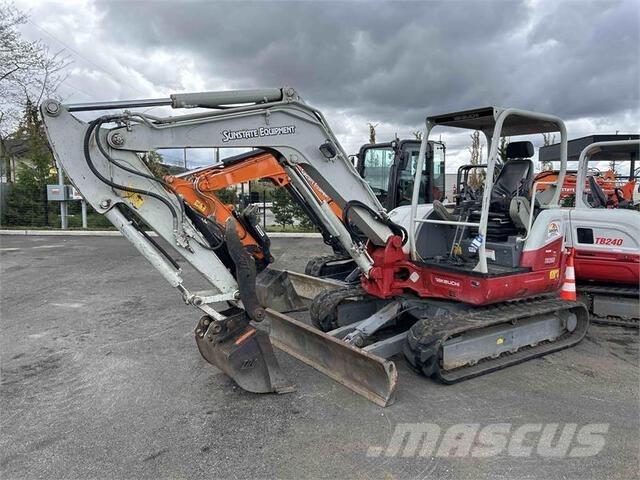 Takeuchi TB260 حفارات زحافة