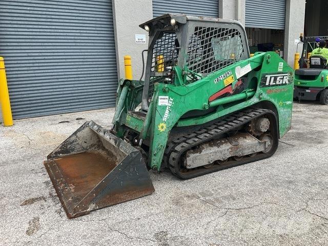 Takeuchi TL6R لوادر انزلاقية التوجيه