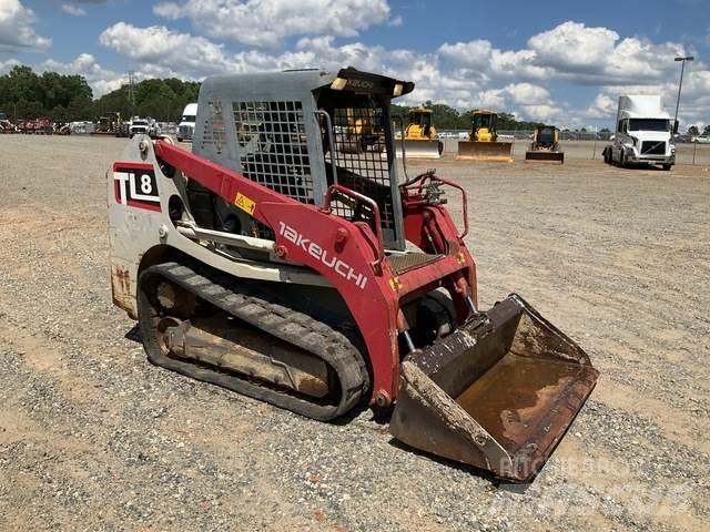 Takeuchi TL8 لوادر انزلاقية التوجيه