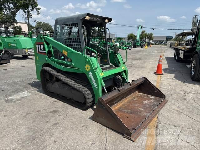 Takeuchi TL8 لوادر انزلاقية التوجيه