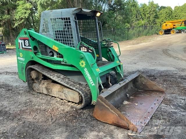 Takeuchi TL8 لوادر انزلاقية التوجيه