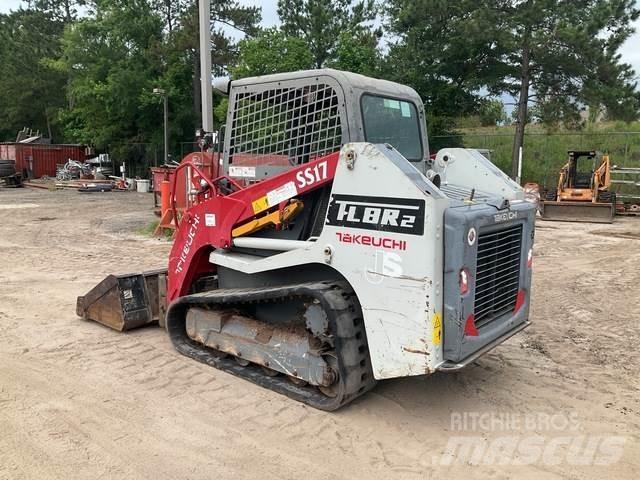 Takeuchi TL8 لوادر انزلاقية التوجيه