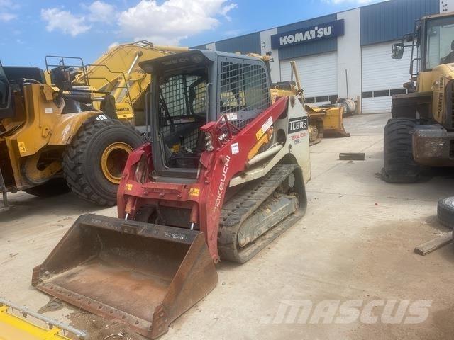 Takeuchi TL8R2 لوادر انزلاقية التوجيه