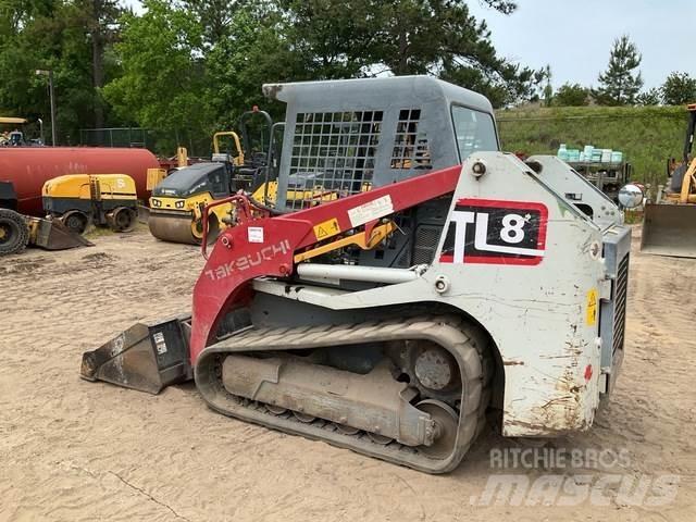 Takeuchi TL8RW لوادر انزلاقية التوجيه