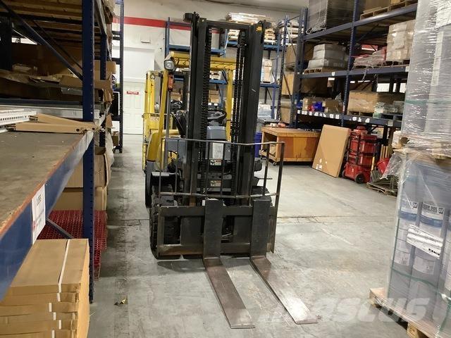 TCM FHD3672 شاحنات ذات رافعات شوكية - أخرى