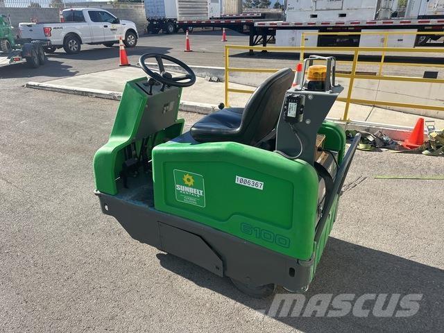 Tennant 6100 كاسحات داخلية