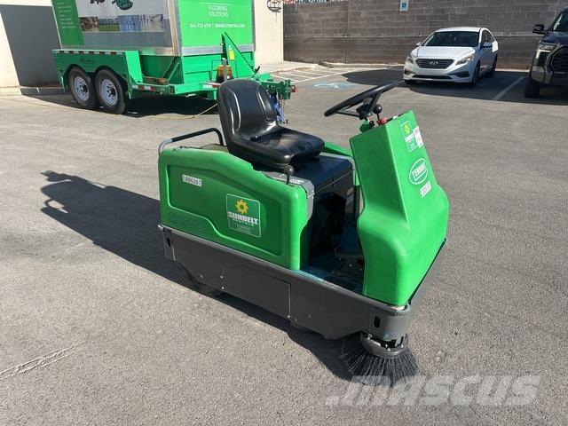 Tennant 6100 كاسحات داخلية