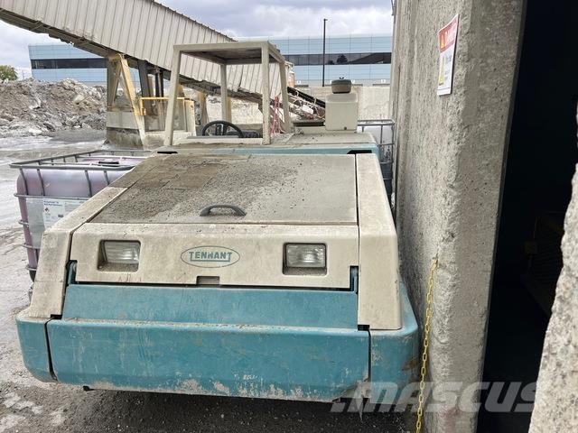 Tennant 800 كاسحات داخلية