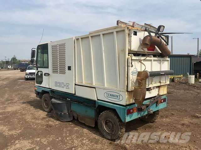 Tennant 803-II شاحنات كاسحة