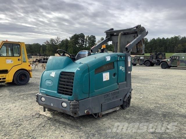 Tennant M20 كاسحات داخلية