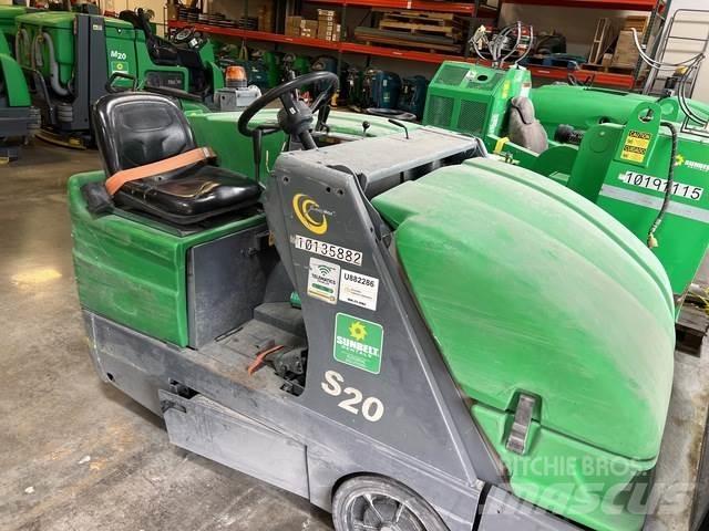 Tennant S20 كاسحات داخلية
