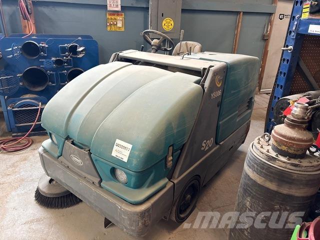 Tennant S20 كاسحات داخلية