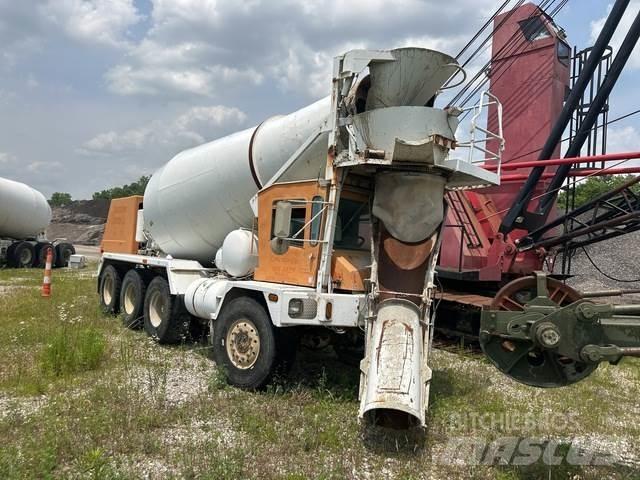 Terex  شاحنات أخرى
