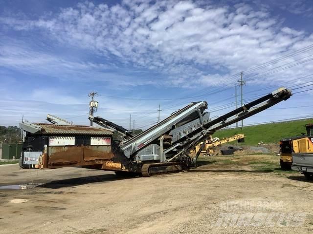 Terex M2100-3 غرابيل