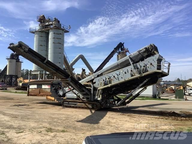 Terex M2100-3 غرابيل
