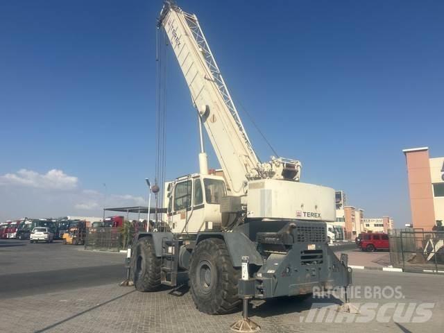 Terex RT555 رافعات الطرق الوعرة