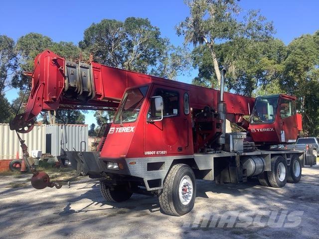 Terex T230 رافعات مجنزرة