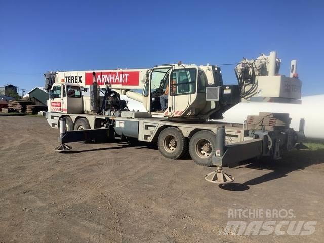 Terex T500 رافعات مجنزرة