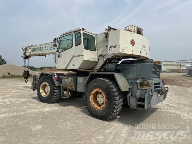 Terex TR230 رافعات الطرق الوعرة