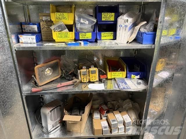  Tool Cabinet أخرى