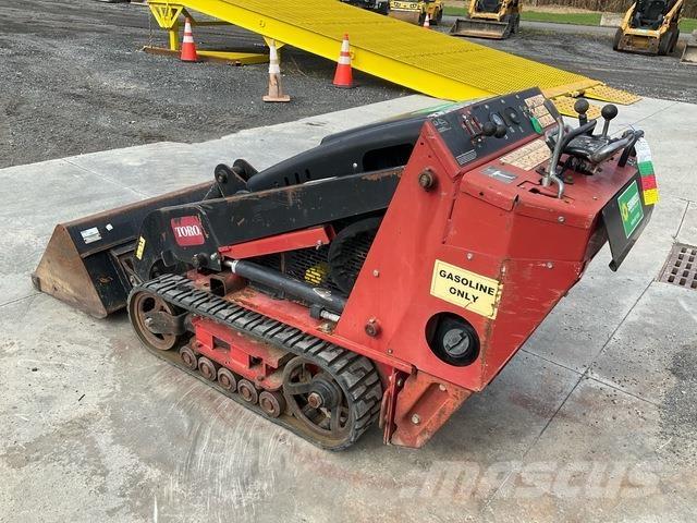 Toro 22321 لوادر انزلاقية التوجيه