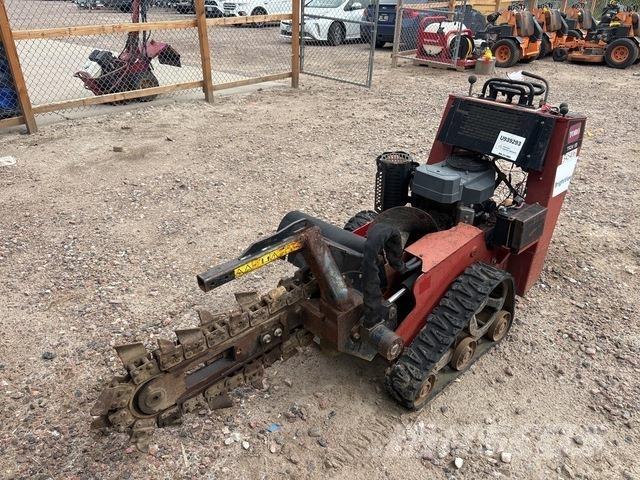 Toro TRX-19 ماكينات حفر خنادق