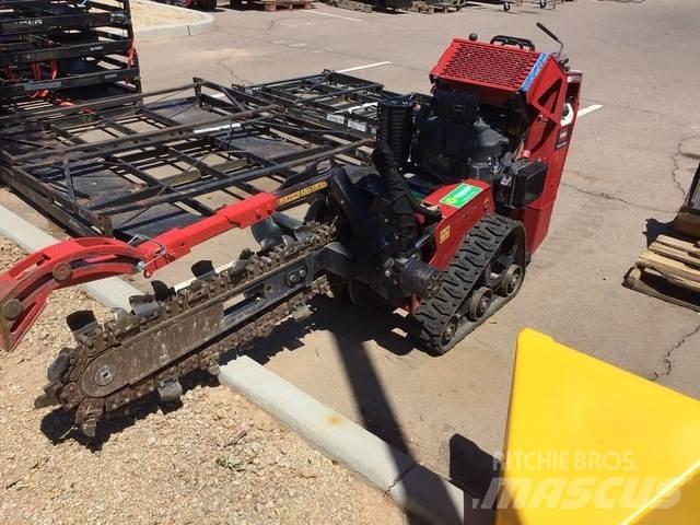 Toro TRX-250 ماكينات حفر خنادق