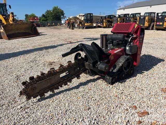 Toro TRX-300 ماكينات حفر خنادق