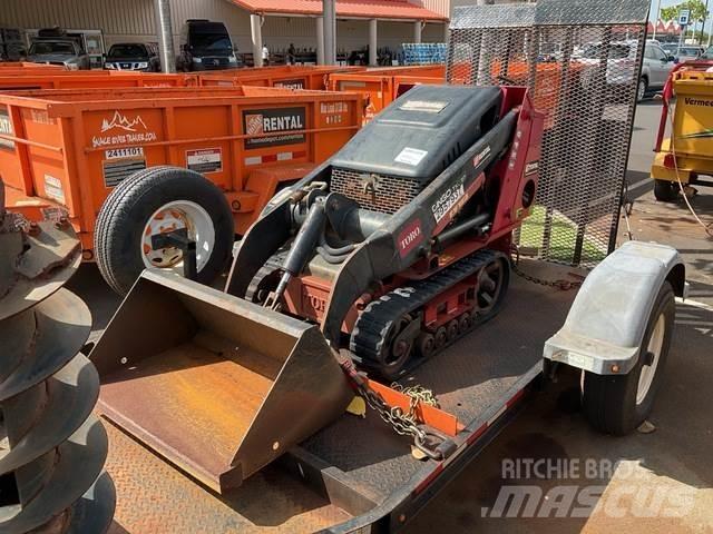 Toro TX427 لوادر انزلاقية التوجيه
