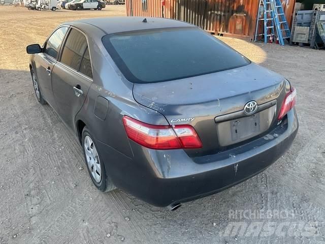 Toyota Camry سيارات