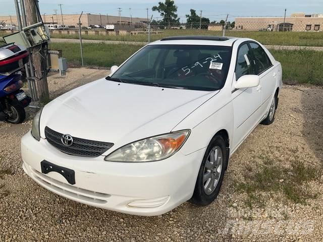 Toyota Camry سيارات