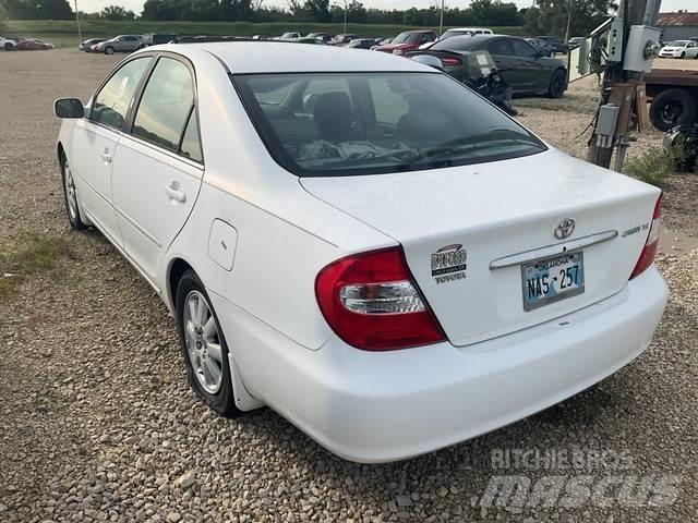 Toyota Camry سيارات