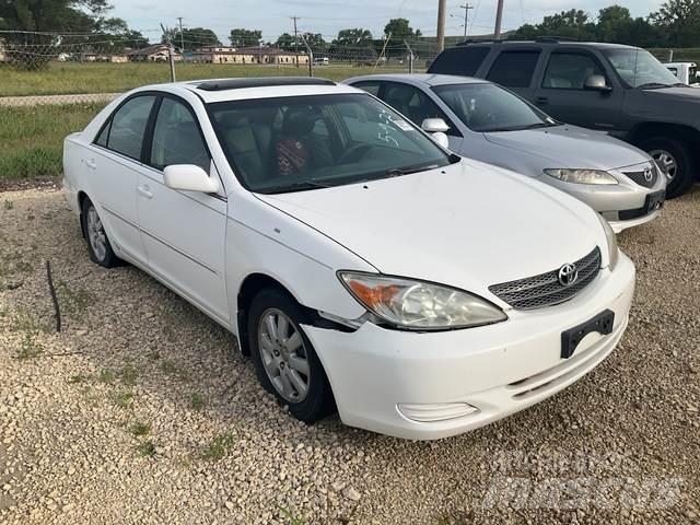 Toyota Camry سيارات