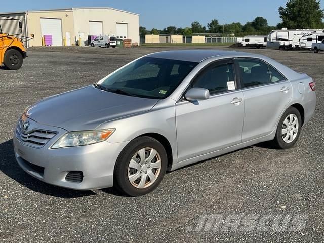 Toyota Camry سيارات