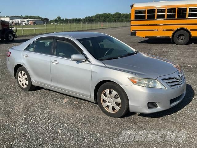 Toyota Camry سيارات