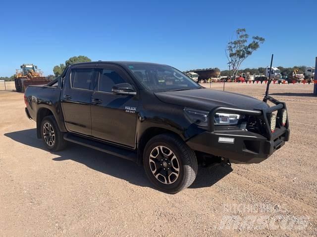 Toyota Hilux أخرى