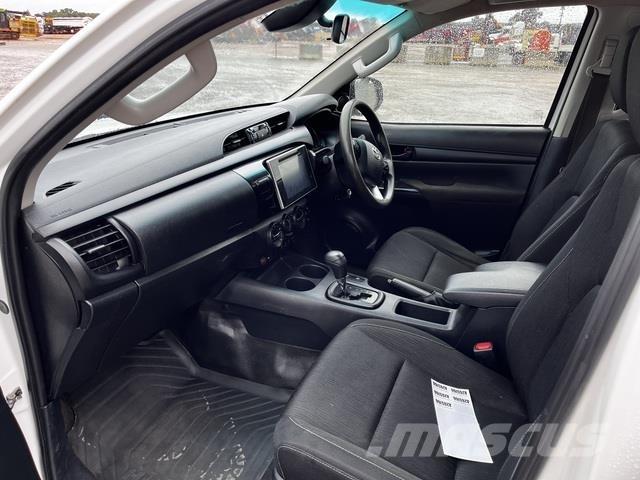 Toyota Hilux أخرى
