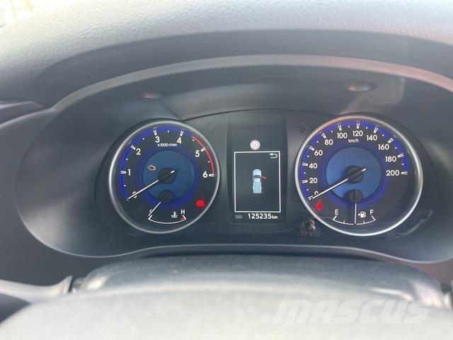 Toyota HiLux أخرى