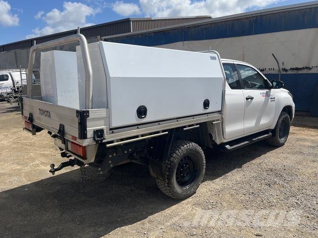 Toyota HiLux أخرى