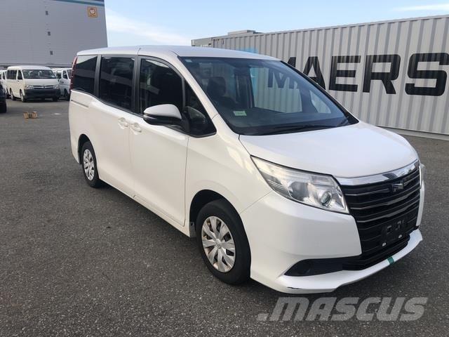 Toyota NOAH أخرى