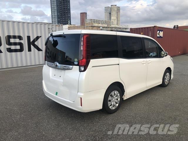 Toyota NOAH أخرى
