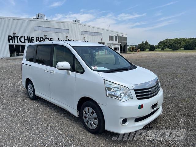 Toyota Noha أخرى