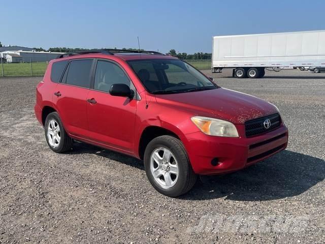 Toyota RAV4 سيارات